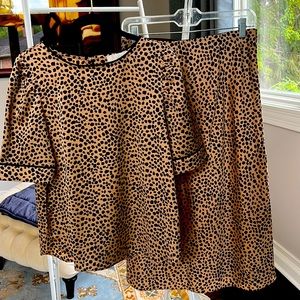 LOFT 2-pc animal print (S) top